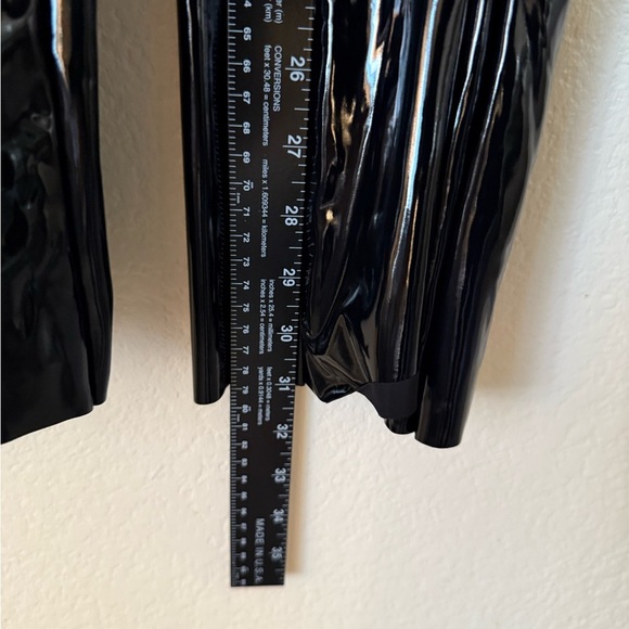 NEW! Good American pull on Glossy Black liquid vinyl Flare Pants - Picture 12 of 14